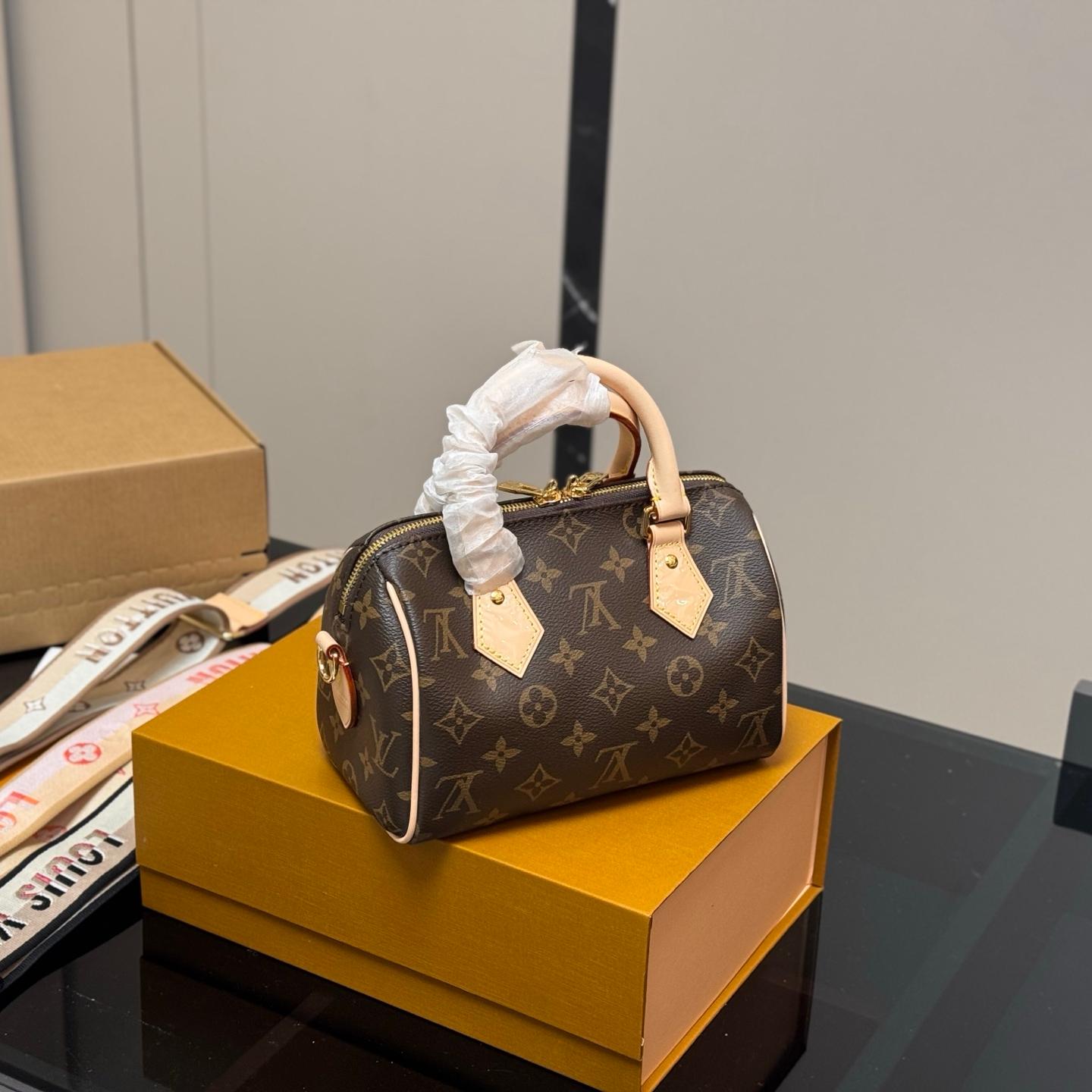 Louis Vuitton Monogram Speedy 20 – Mini Top Handle Bag 23CM - Image 7