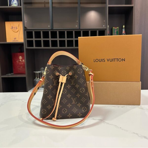 Louis Vuitton Néonoé BB Monogram Canvas Bucket Bag 20CM