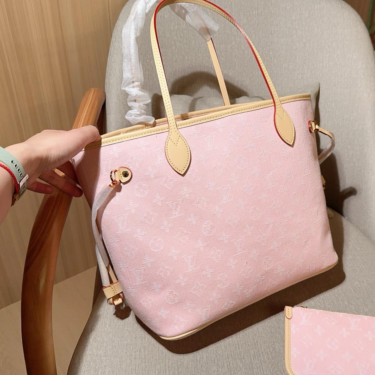 Classic Neverfull MM Tote in Beige Monogram Empreinte Leather with Removable Pouch – 32CM - Image 2
