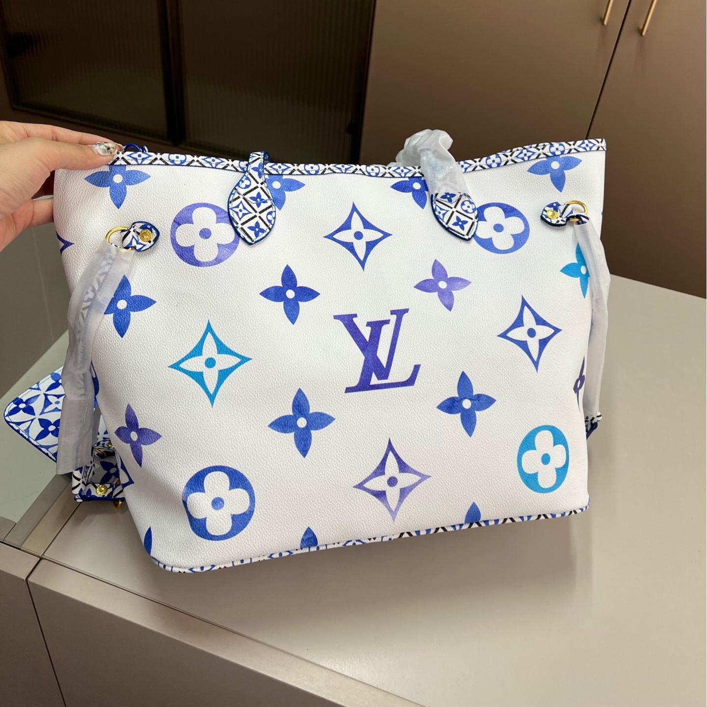 Blue Gradient Monogram Neverfull Tote Bag with Printed Pouch – 33cm Summer Edition - Image 4
