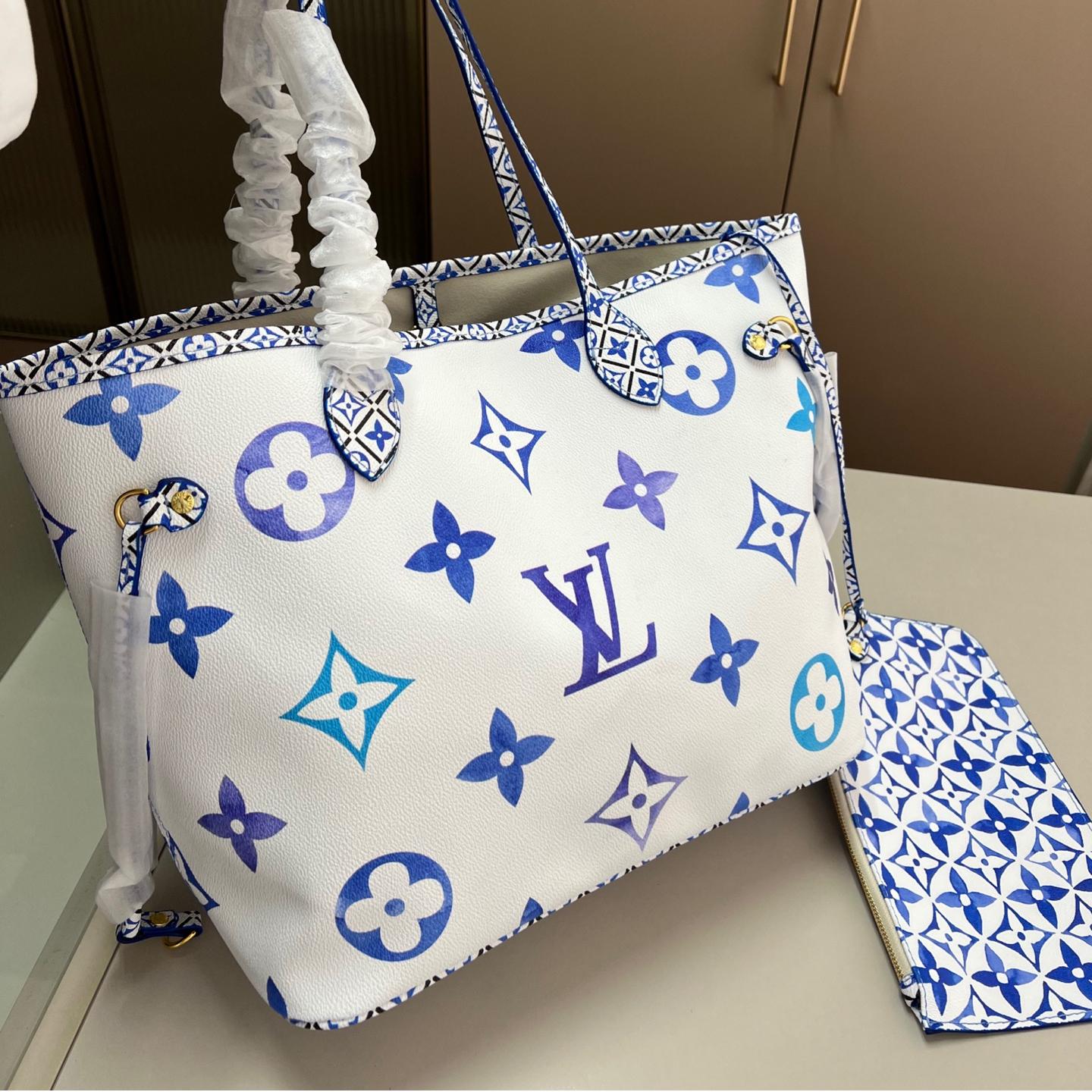 Blue Gradient Monogram Neverfull Tote Bag with Printed Pouch – 33cm Summer Edition - Image 6