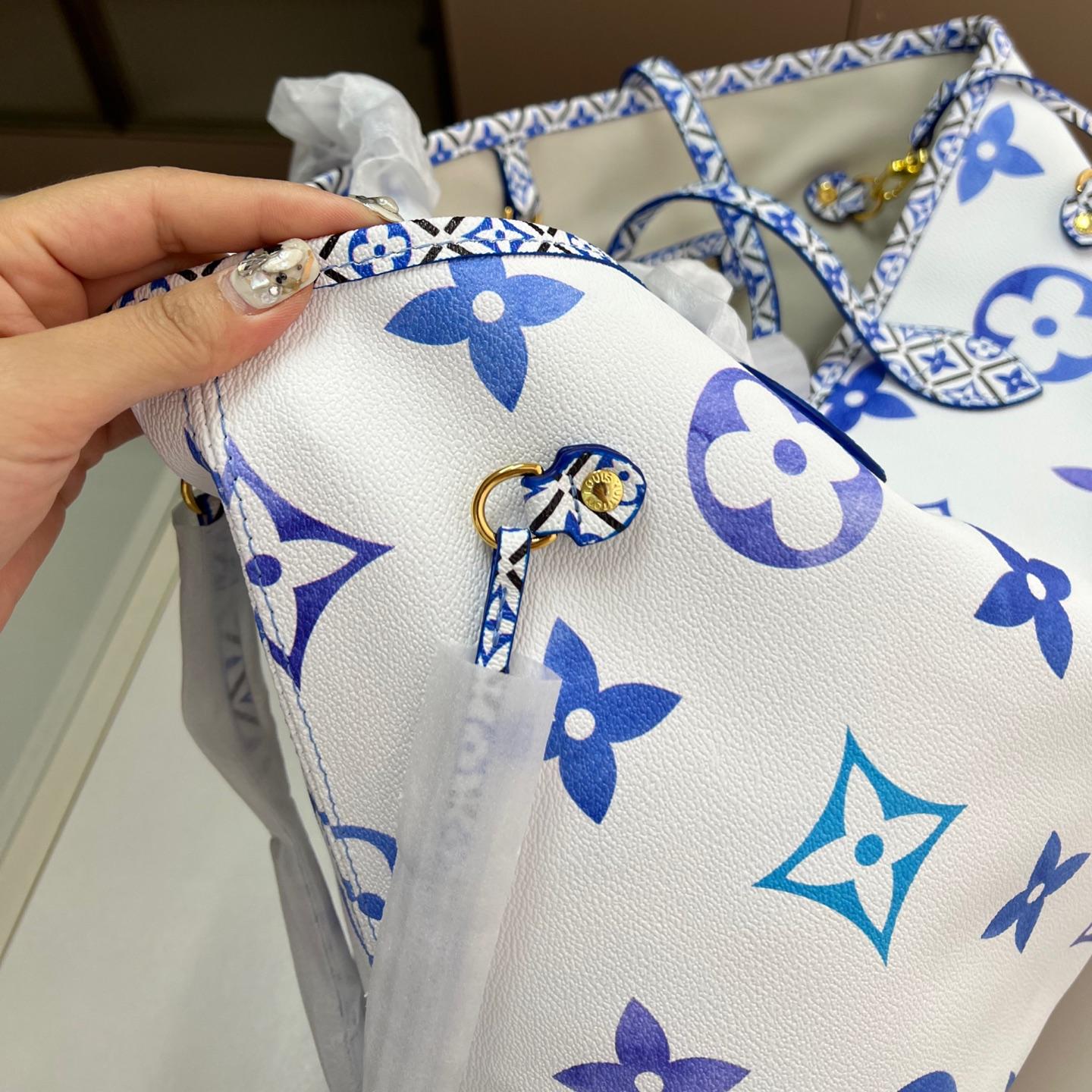 Blue Gradient Monogram Neverfull Tote Bag with Printed Pouch – 33cm Summer Edition - Image 8