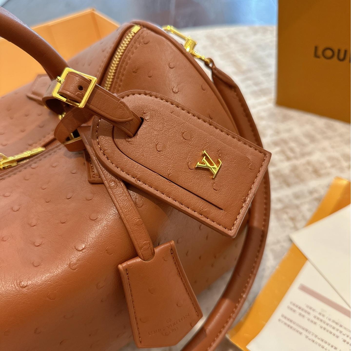 LV Speedy 30 Ostrich-Embossed Leather Bag – 2025 Classic Revival 30CM - Image 2