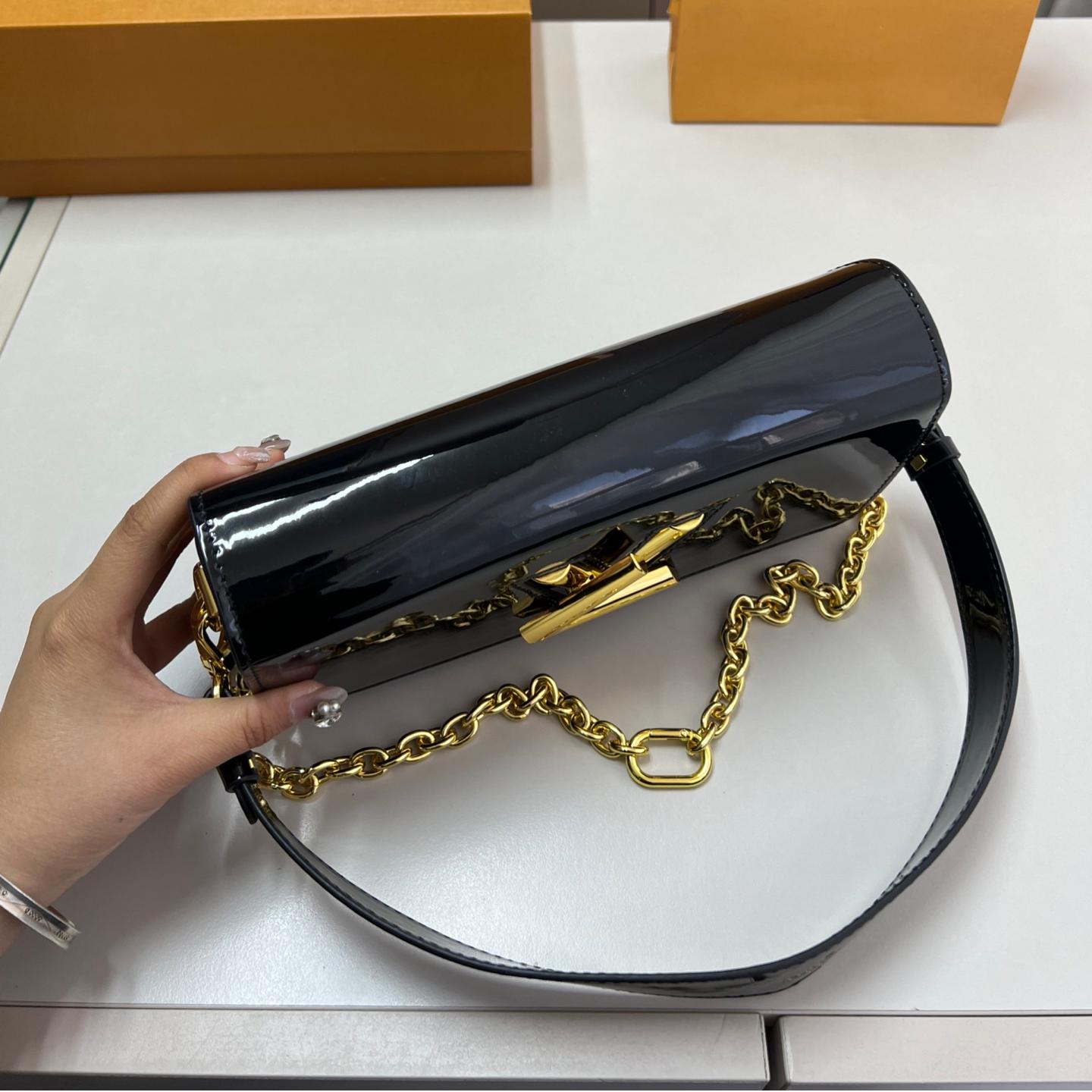 LV Twist Chain Bag in Black Patent Leather with Gold Hardware – 23CM Timeless Icon - Image 5