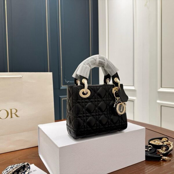 Lady Dior Lambskin Bag with Silver Hardware – Timeless Quilted Elegance 18CM/20CM