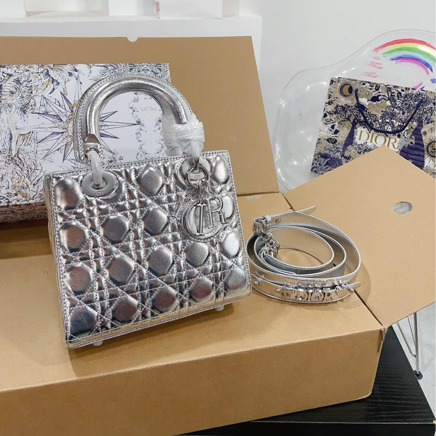 Dior Lady Metallic Leather Bag – 20cm Cannage with Gold & Silver Finish - Image 2