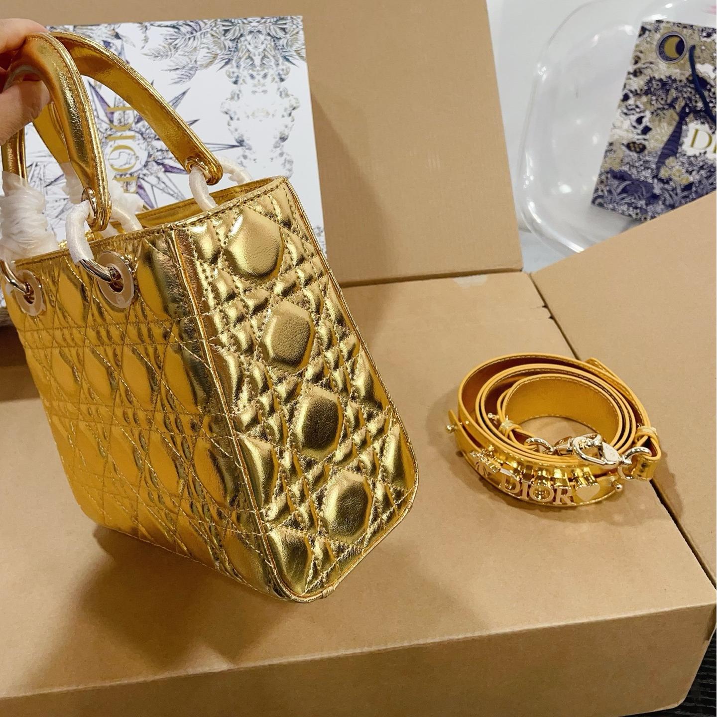 Dior Lady Metallic Leather Bag – 20cm Cannage with Gold & Silver Finish - Image 5