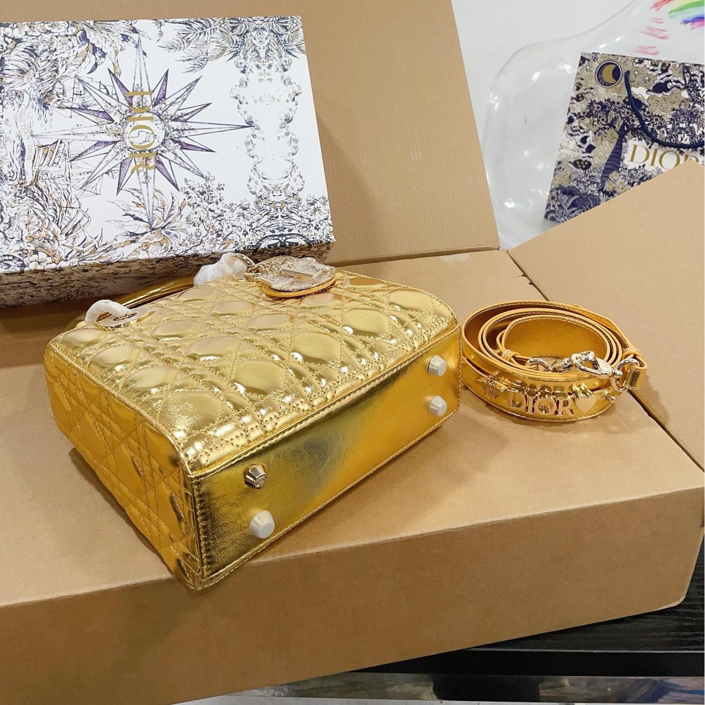 Dior Lady Metallic Leather Bag – 20cm Cannage with Gold & Silver Finish - Image 8