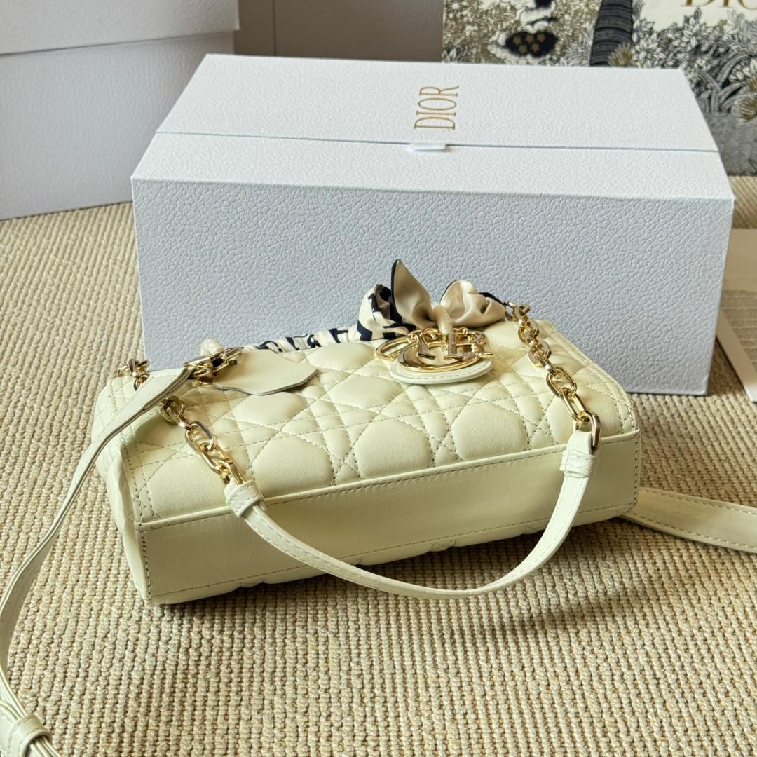 Cream White Lady D-Joy Quilted Leather Bag – Rectangular Top Handle with Scarf Detail 22CM - Image 5