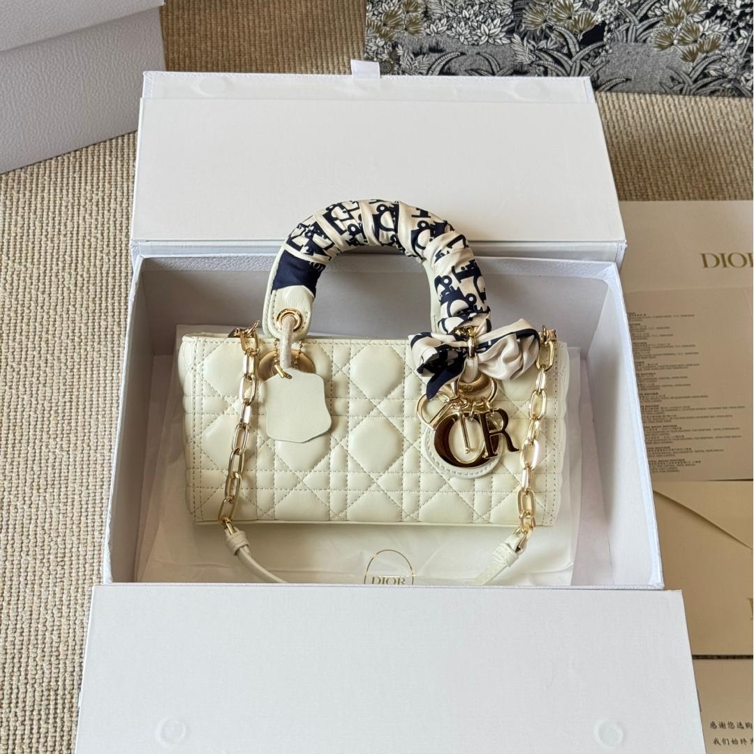 Cream White Lady D-Joy Quilted Leather Bag – Rectangular Top Handle with Scarf Detail 22CM - Image 6