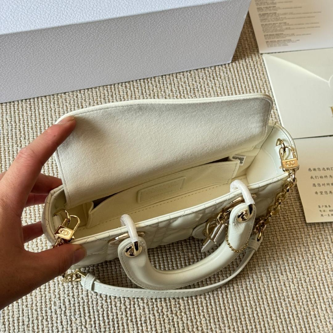 Cream White Lady D-Joy Quilted Leather Bag – Rectangular Top Handle with Scarf Detail 22CM - Image 9