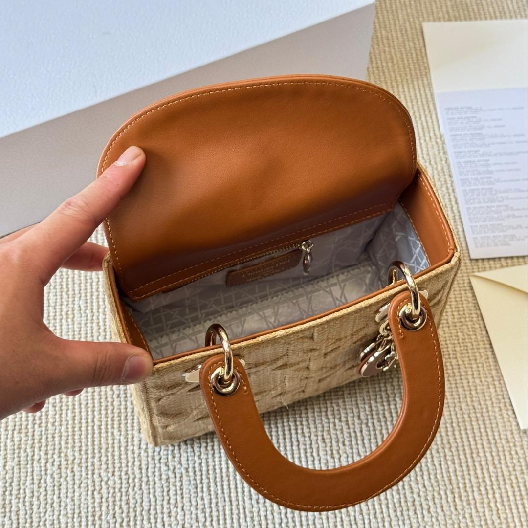 Cream White Lady D-Joy Quilted Leather Bag – Rectangular Top Handle with Scarf Detail 22CM - Image 9