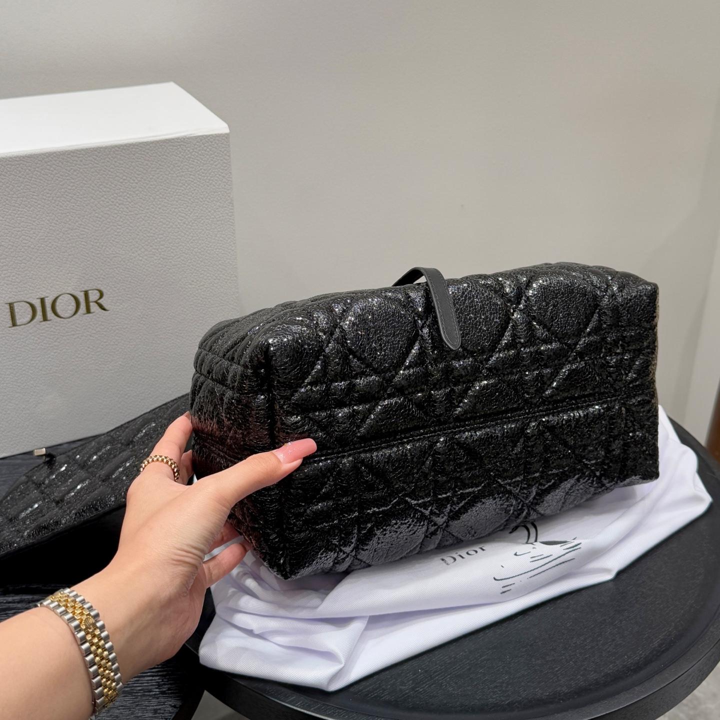Dior-Inspired Toujours Convertible Tote – Cracked Patent Shopper Bag in Small & Medium Sizes 23CM/28CM - Image 6