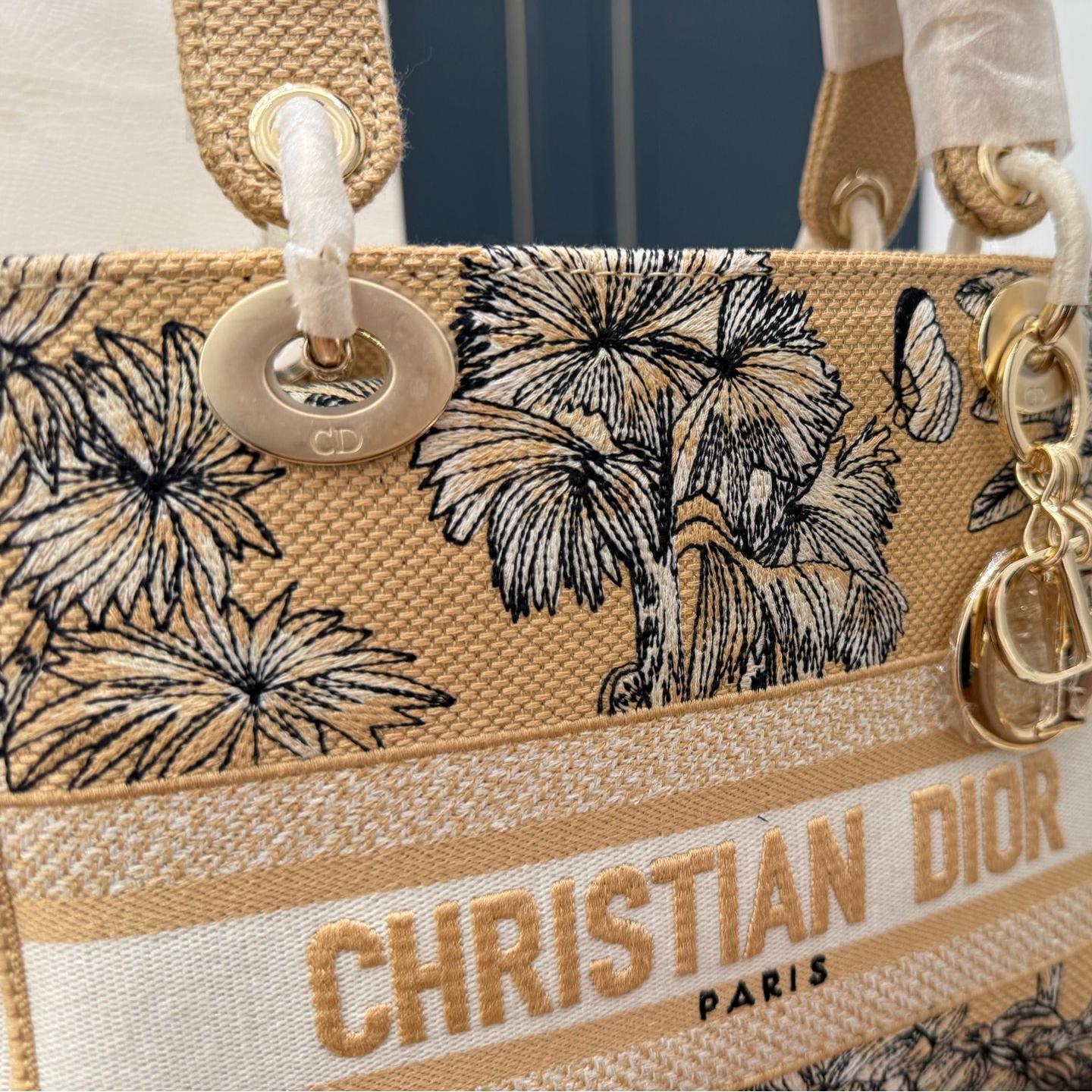 Dior Lady D-Lite Bag in Tropical Embroidery with Wide Strap – 24cm - Image 5