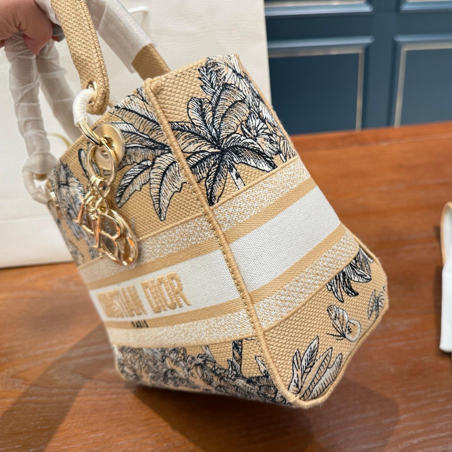 Dior Lady D-Lite Bag in Tropical Embroidery with Wide Strap – 24cm - Image 8