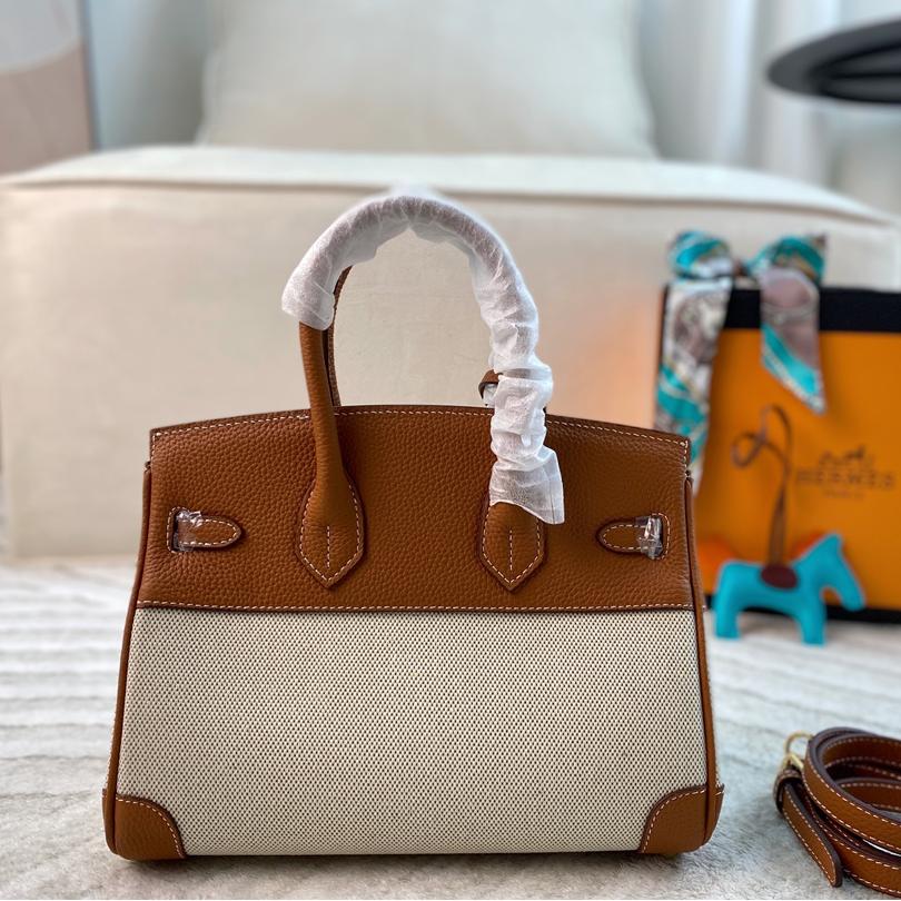 Birkin 25 & 30 in Canvas and Gold-Tan Leather – Casual Chic with Timeless Structure - Image 6