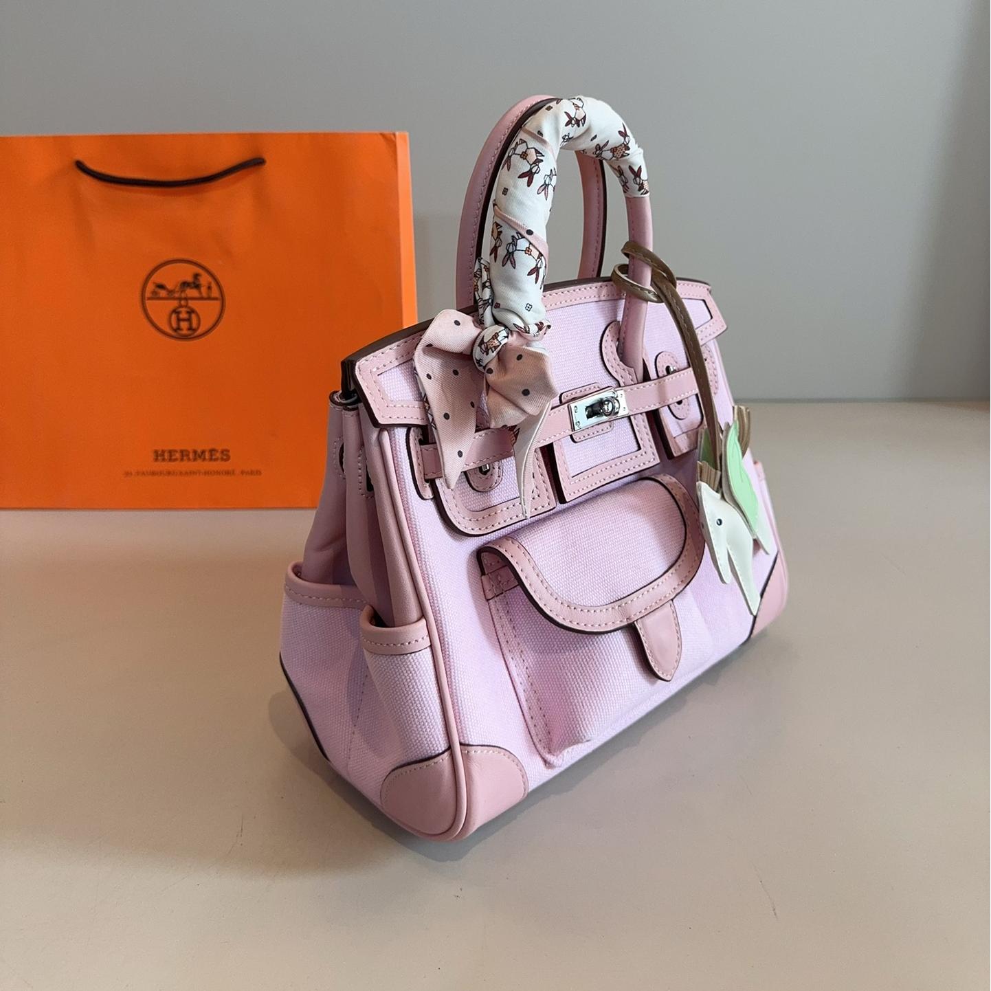 Hermès Cargo Kelly Bag in Sakura Pink – Canvas & Calfskin Top Handle 25cm - Image 2