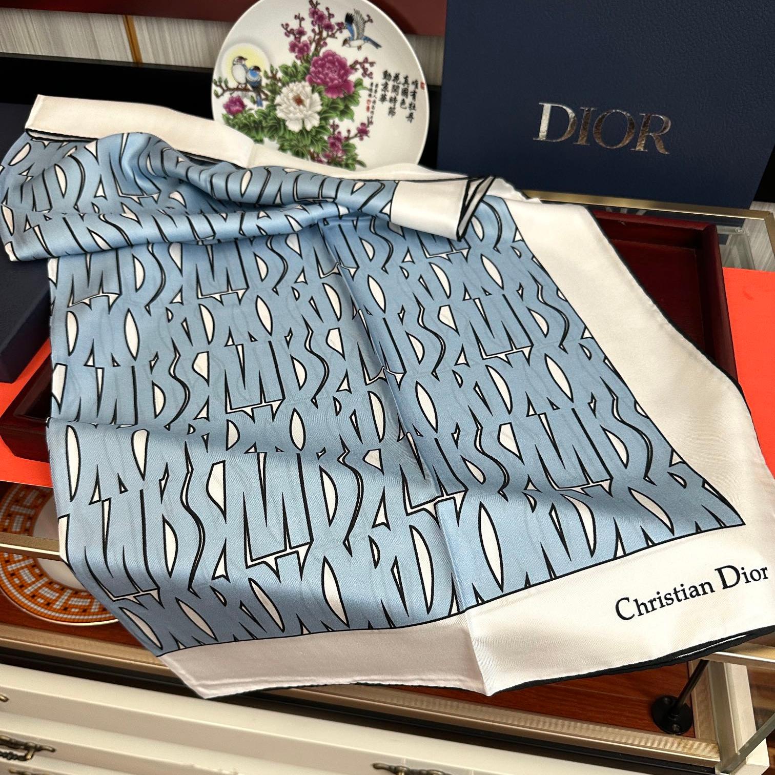 Dior Chardons Silk Twill Scarf – 2025 Pink & Blue Edition, 90x90cm - Image 4
